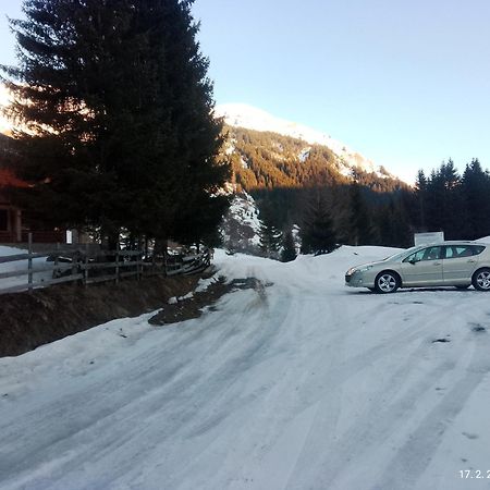 プラヴ Isov Ranchヴィラ エクステリア 写真
