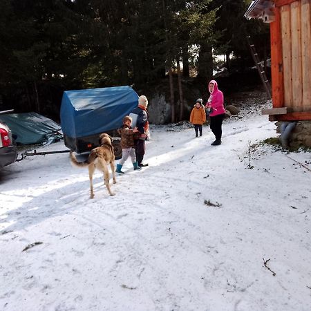 プラヴ Isov Ranchヴィラ エクステリア 写真