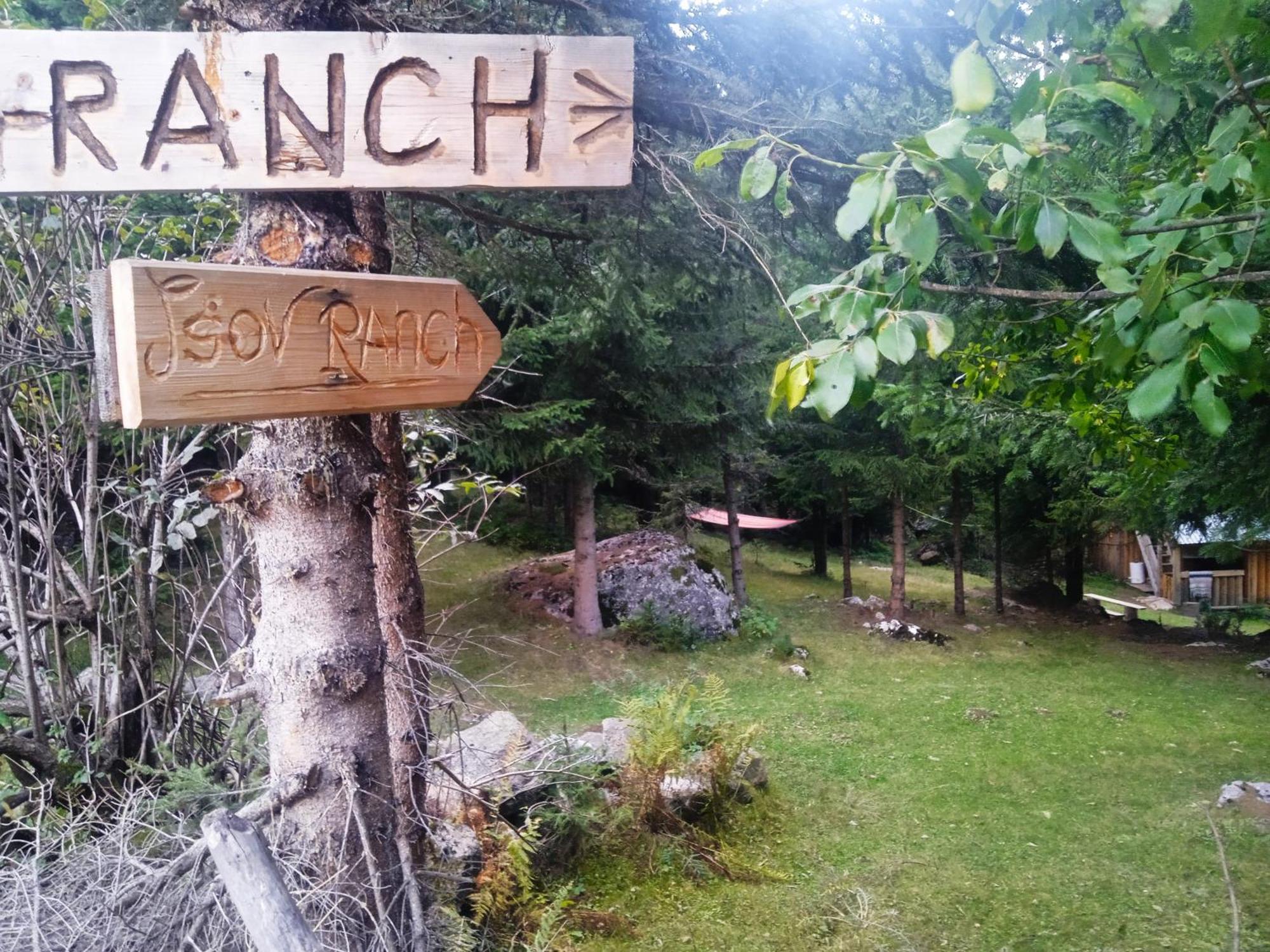 プラヴ Isov Ranchヴィラ エクステリア 写真